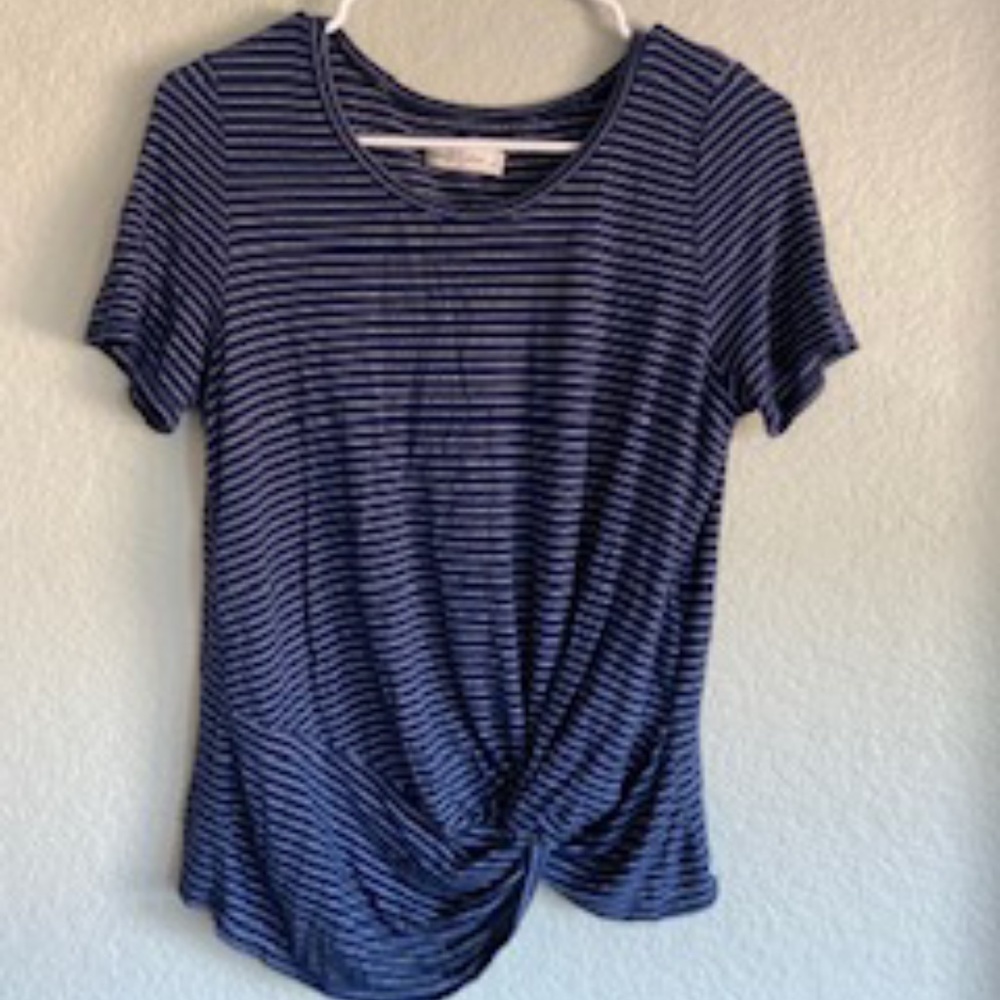 Abercrombie and Fitch Navy and White Striped tee